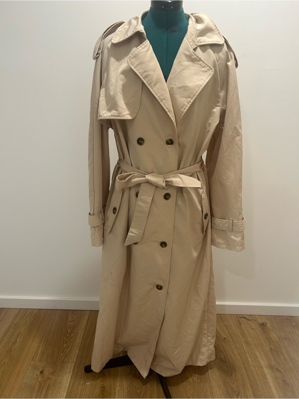 PrettyLittleThing Neutral Beige Double-Breasted Trench Coat